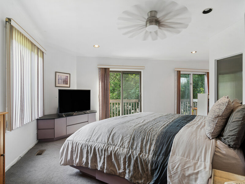 211 Blackhawk Road Highland Park IL 60035