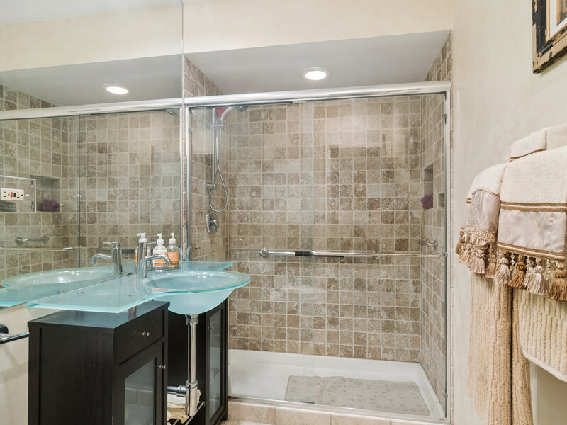 211 Blackhawk Road Highland Park IL 60035