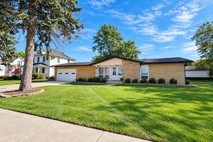 Photo of 141 W Army Trail Boulevard Addison IL 60101