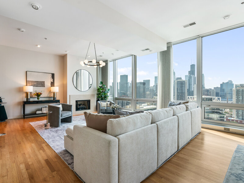 500 W Superior Street Chicago IL 60654
