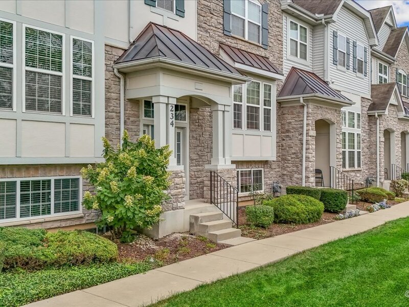 234 Bennett Drive Carol Stream IL 60188