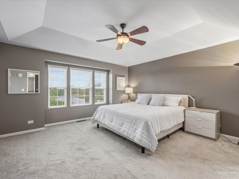 234 Bennett Drive Carol Stream IL 60188