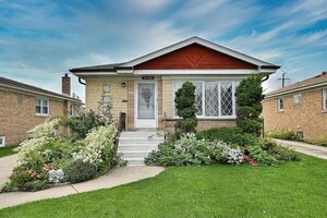 Photo of 4704 N Newland Avenue Harwood Heights IL 60706