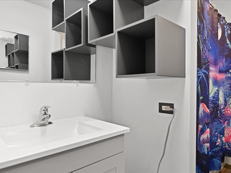 135 W Elk Trail Carol Stream IL 60188