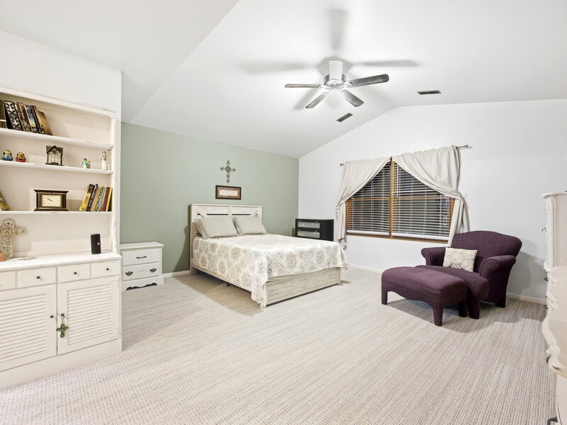 1442 Ridge Drive Sycamore IL 60178