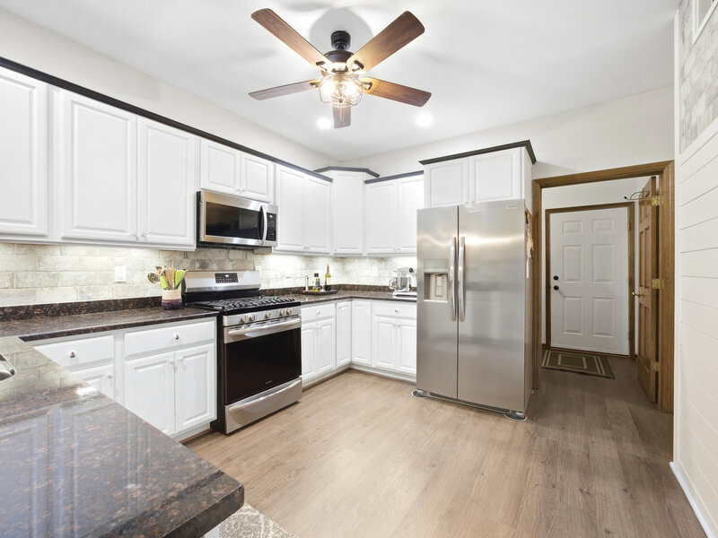1442 Ridge Drive Sycamore IL 60178