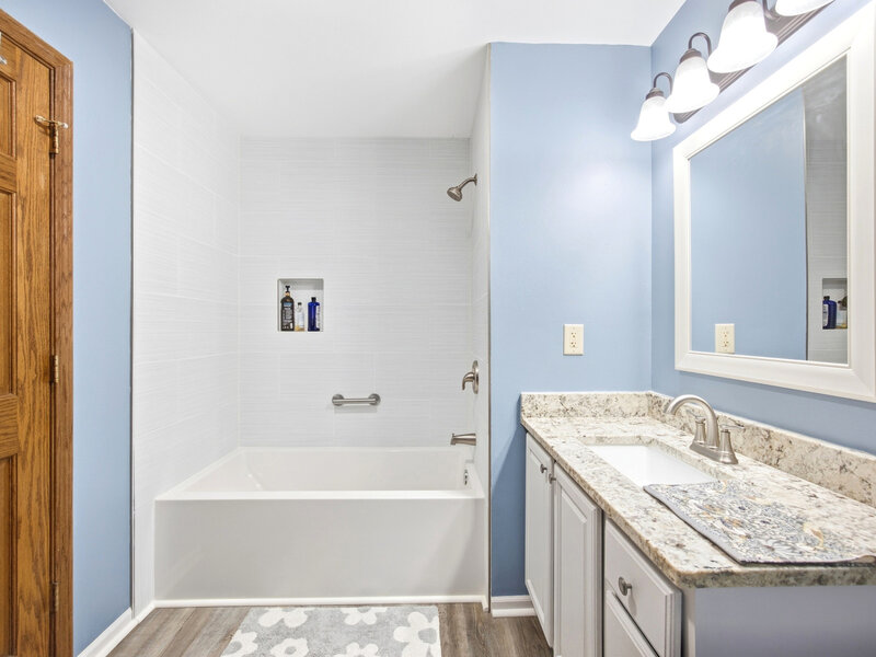 1442 Ridge Drive Sycamore IL 60178