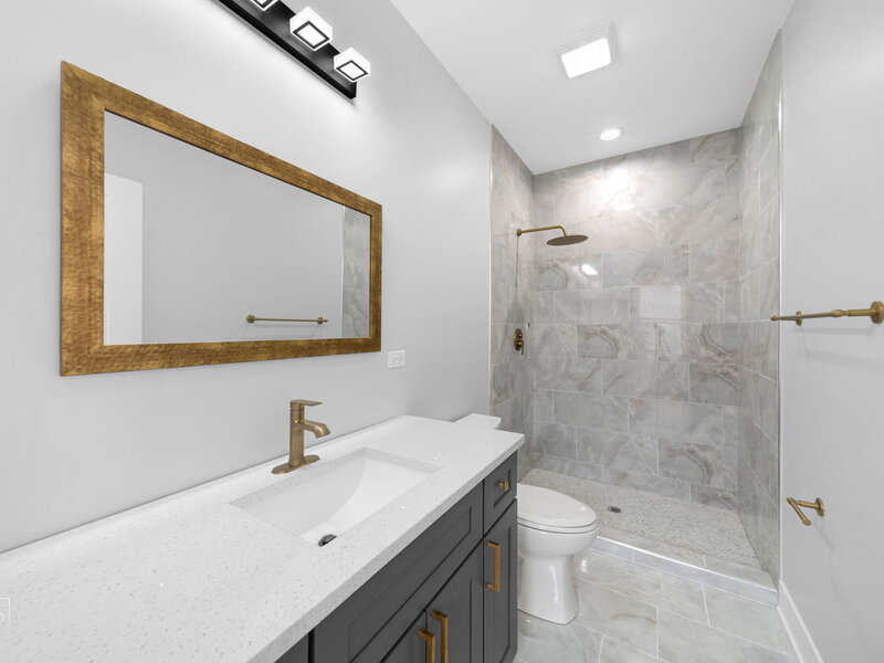 4241 W Walton Street Chicago IL 60651