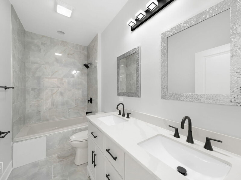 4241 W Walton Street Chicago IL 60651
