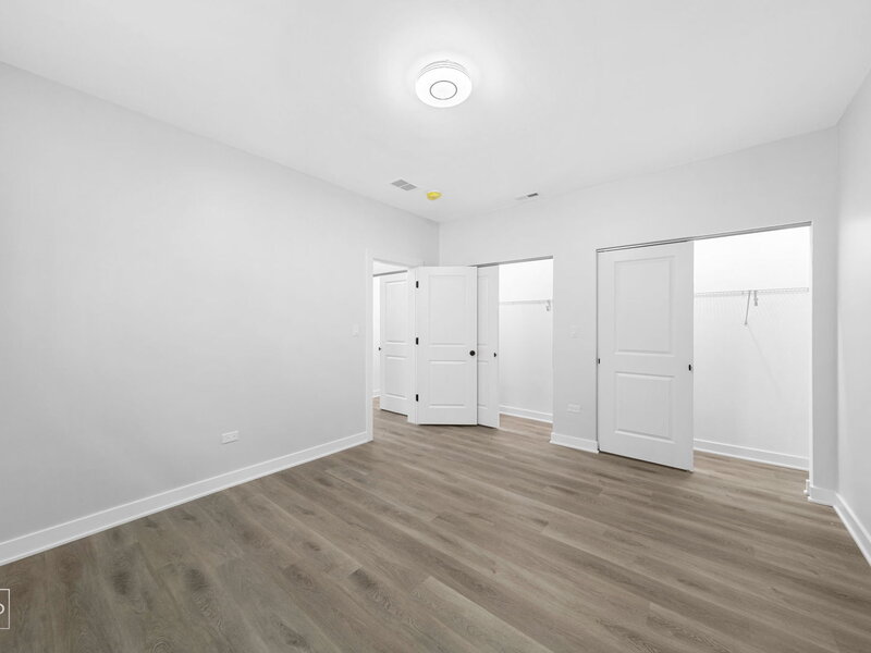 4241 W Walton Street Chicago IL 60651