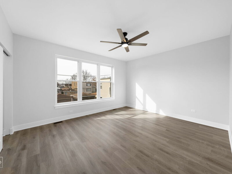 4241 W Walton Street Chicago IL 60651
