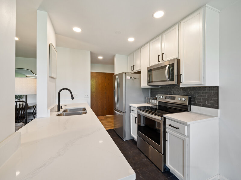 6010 Oakwood Drive Lisle IL 60532