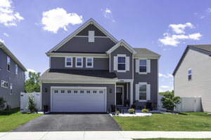 Photo of 321 S Pointe Avenue South Elgin IL 60177