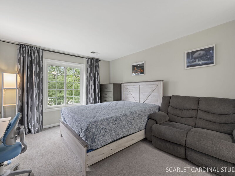 2522 Charleston Drive Schaumburg IL 60193