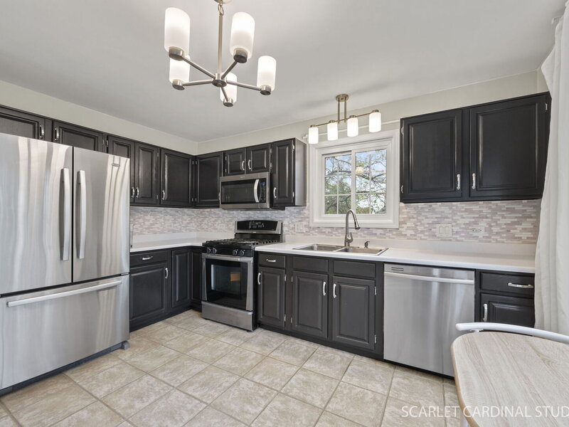 2522 Charleston Drive Schaumburg IL 60193