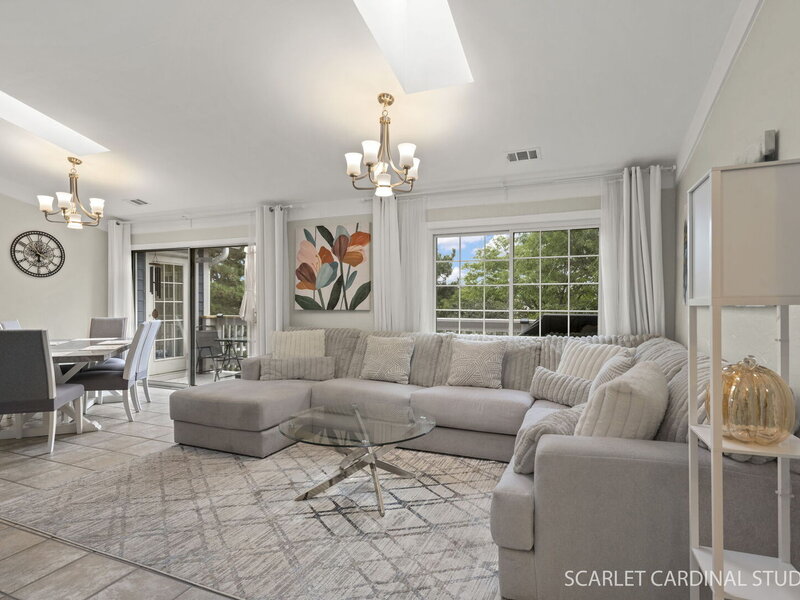 2522 Charleston Drive Schaumburg IL 60193