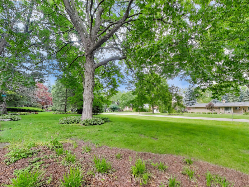 2288 S Westwood Lane Palatine IL 60067