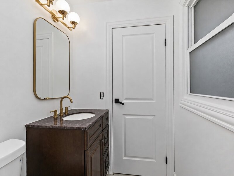 671 W Saint Aubin Drive Addison IL 60101