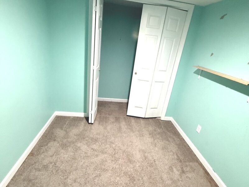 1305 Glenwood Road Bloomington IL 61704