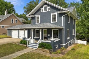 Photo of 1302 Caroline Avenue Clinton IA 52732