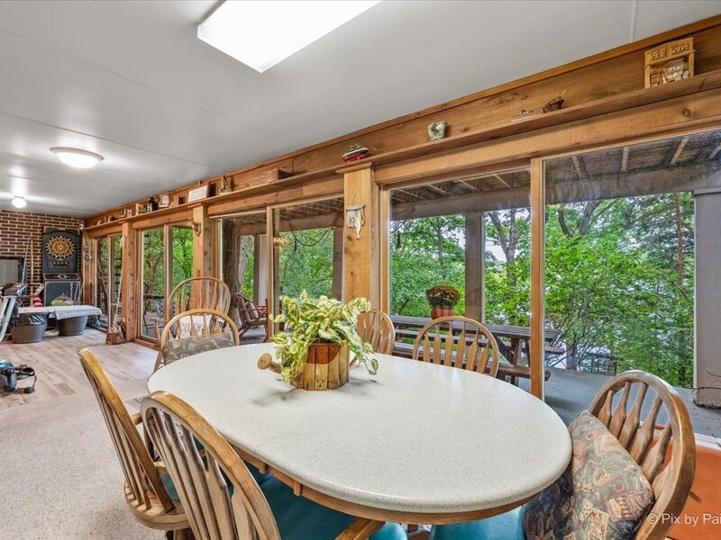 208 N Shore Drive Oakwood Hills IL 60013