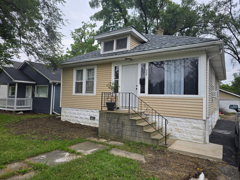 306 Barry Avenue Lockport IL 60441