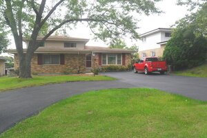 Photo of 8501 S Kean Avenue Hickory Hills IL 60457