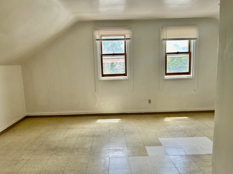 2848 E 79th Street Chicago IL 60649
