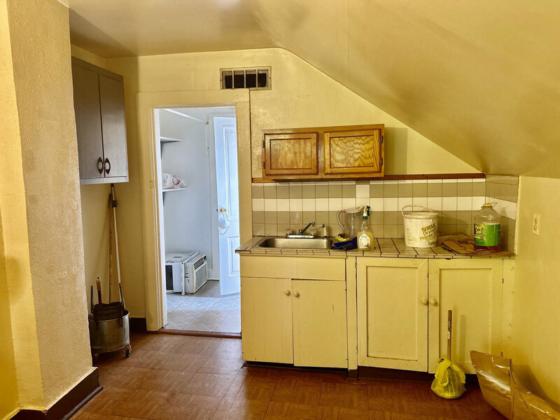2848 E 79th Street Chicago IL 60649