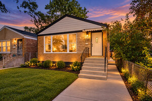 Photo of 12343 S Lincoln Street Calumet Park IL 60827