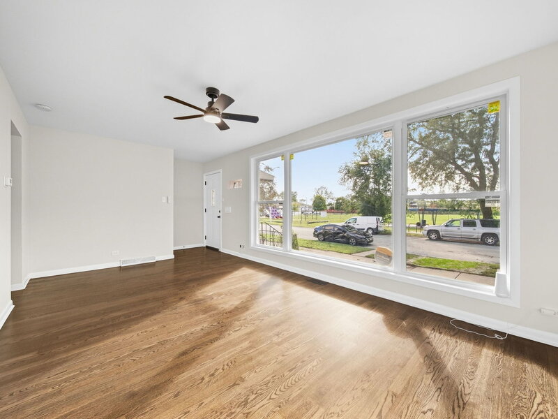 12343 S Lincoln Street Calumet Park IL 60827