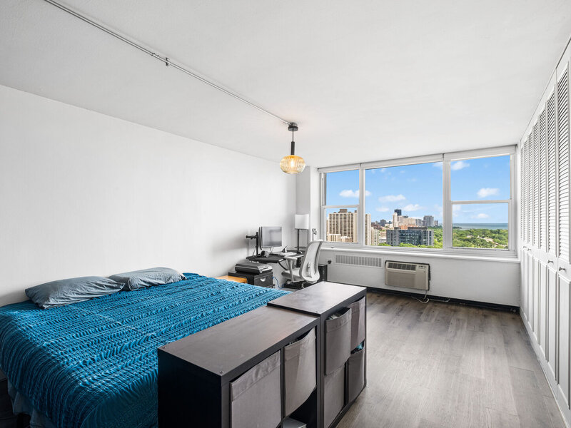 4250 N Marine Drive Chicago IL 60613