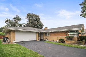 Photo of 16255 Greenwood Avenue South Holland IL 60473