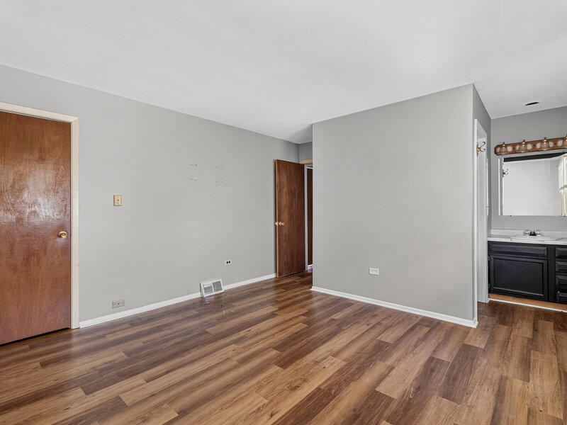 815 Blackhawk Drive University Park IL 60484