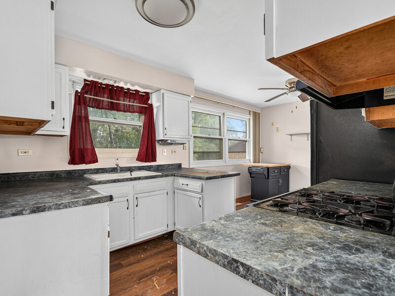815 Blackhawk Drive University Park IL 60484
