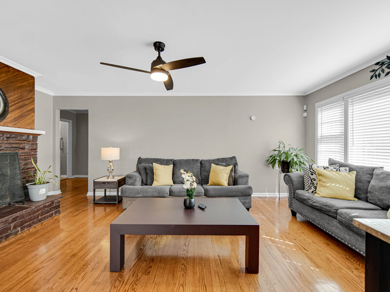 618 Dundee Avenue Flossmoor IL 60422