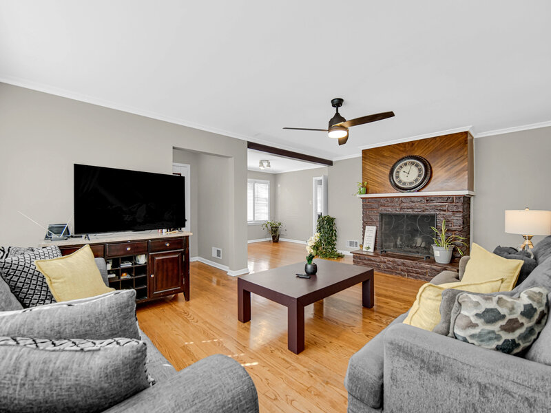 618 Dundee Avenue Flossmoor IL 60422