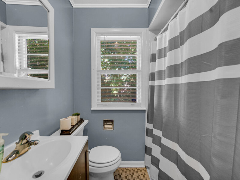 618 Dundee Avenue Flossmoor IL 60422