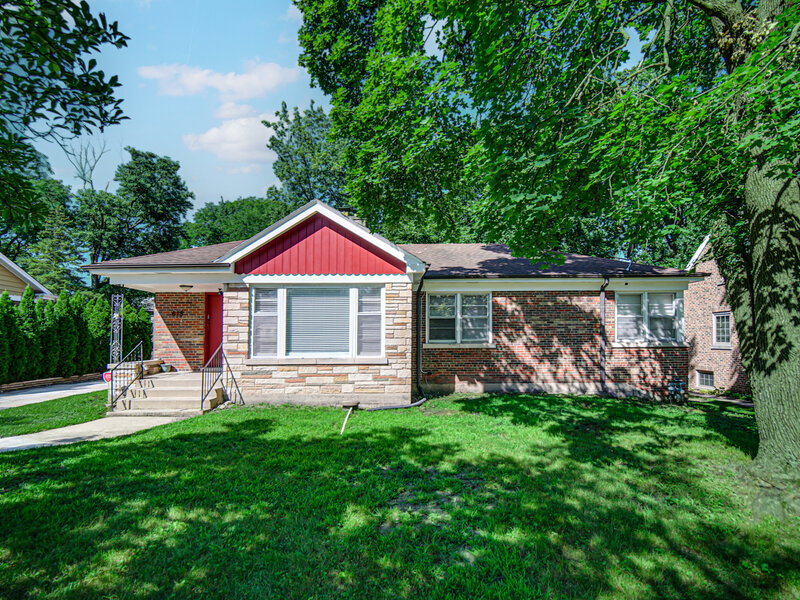 618 Dundee Avenue Flossmoor IL 60422