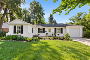 Photo of 711 E Euclid Avenue Arlington Heights IL 60004
