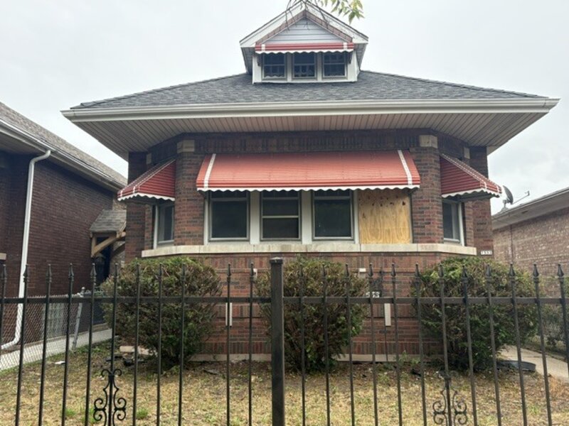7553 S Paulina Street Chicago IL 60620