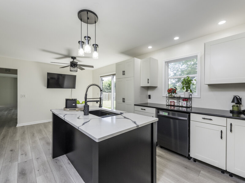 364 Churchill Lane Gurnee IL 60031