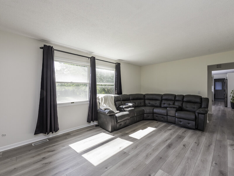 364 Churchill Lane Gurnee IL 60031