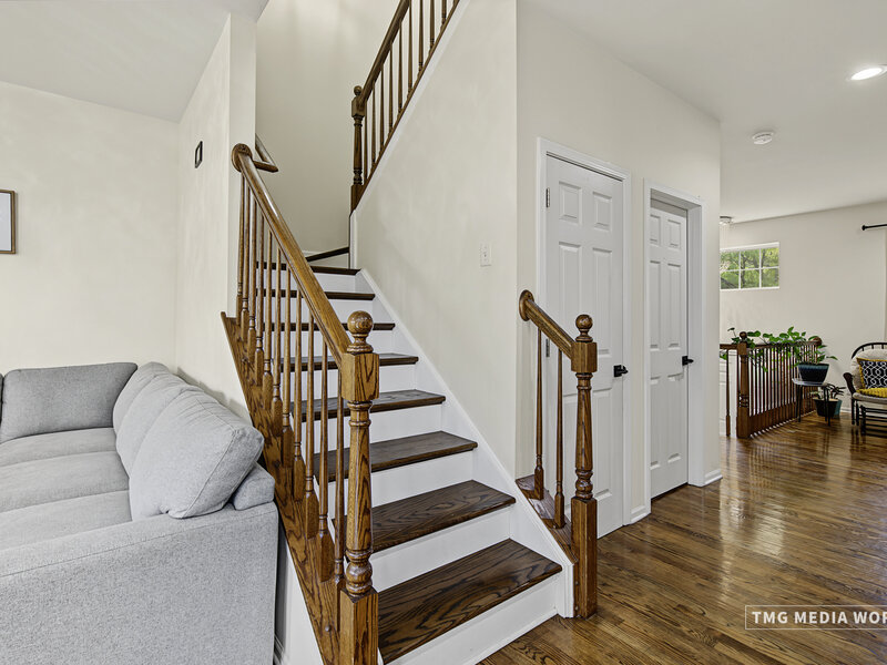 815 Lewisburg Lane Aurora IL 60504