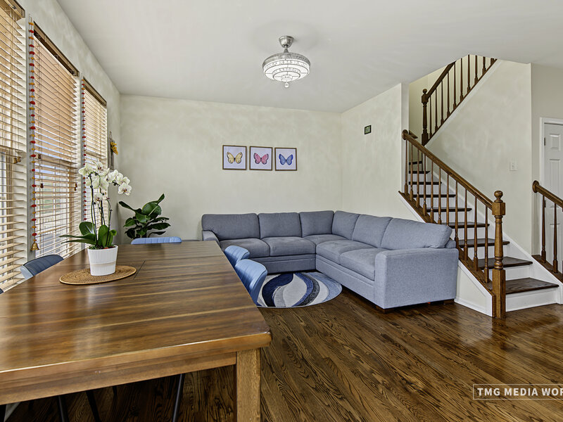 815 Lewisburg Lane Aurora IL 60504