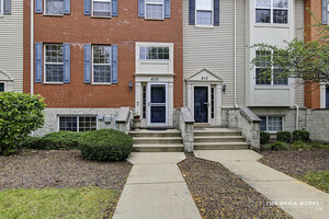 Photo of 815 Lewisburg Lane Aurora IL 60504