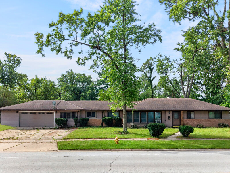 73 Blackhawk Drive Park Forest IL 60466