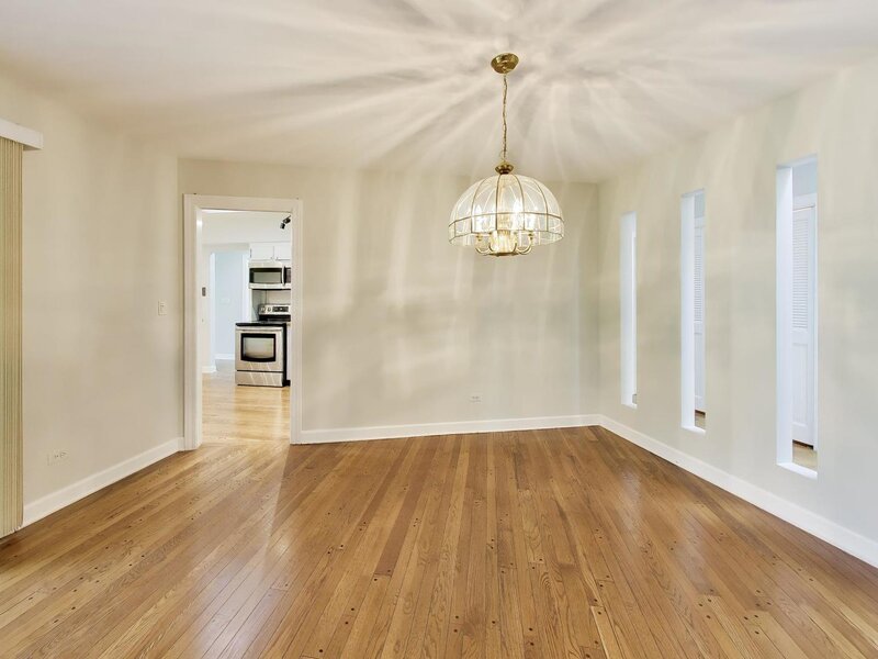 1117 Summit Hills Lane Naperville IL 60563