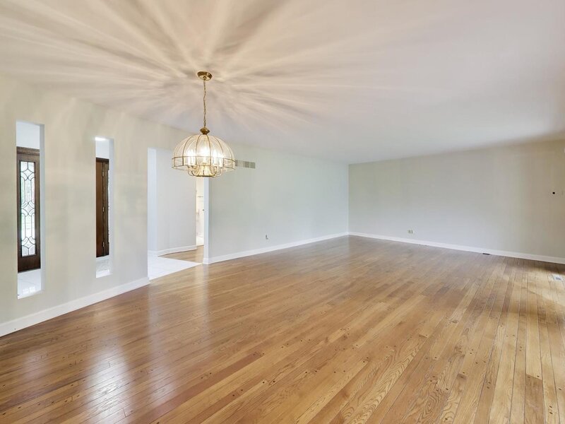 1117 Summit Hills Lane Naperville IL 60563