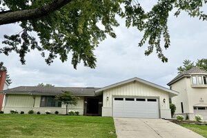 Photo of 1117 Summit Hills Lane Naperville IL 60563